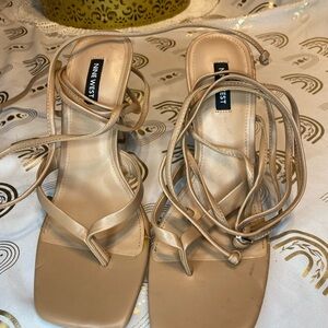 Nine West Tan Heels Modern Sophisticated Design